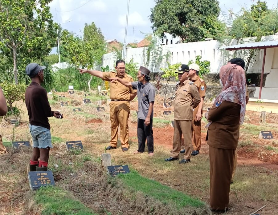 Kunjungan Wakil Walikota Metro Ke Pemakaman Umum (TPU) Landbow